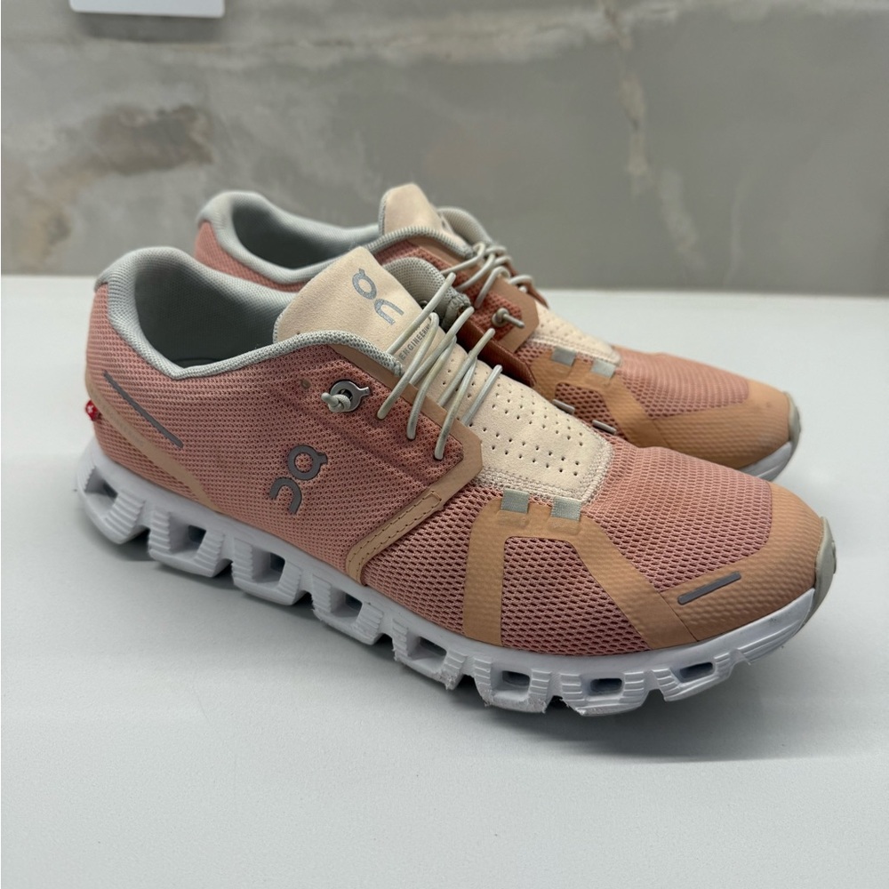 On Cloud On Running Athletic Sneakers